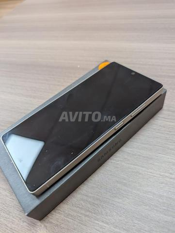 Samsung Galaxy S25 Ultra 256 état neuf
