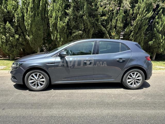 Renault Megane Diesel Manuelle 2019 à Rabat - 2