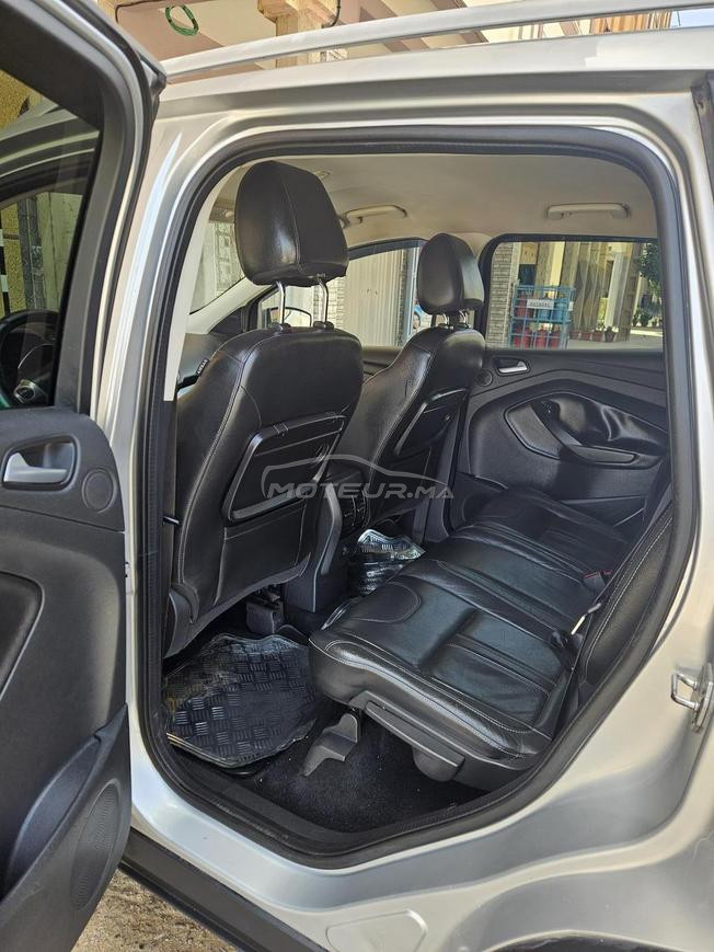 Ford kuga titanium