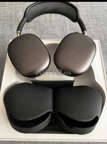Air pods pro max
