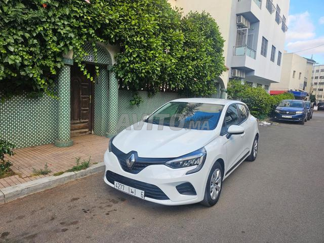 رينو كليو 5 – موديل 2021 – حالة جيدة ✨🚗