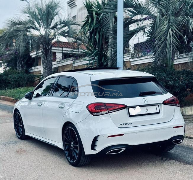 belle voiture 