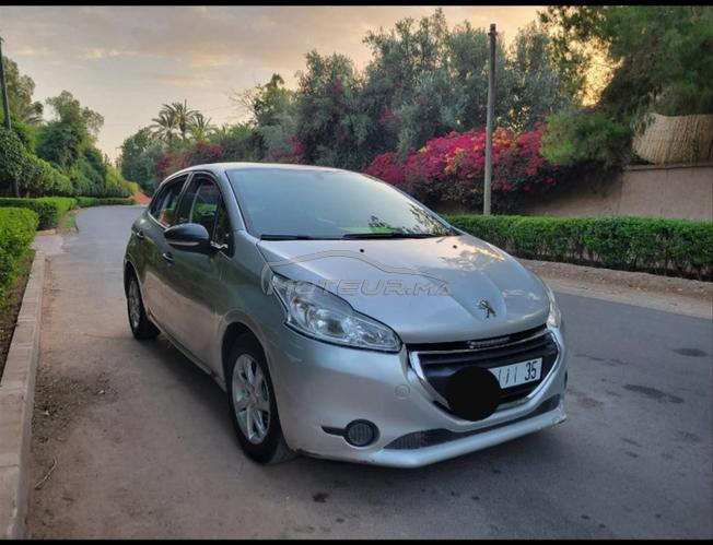 Peugeot 208 Diesel Manuelle 2014 à Marrakech