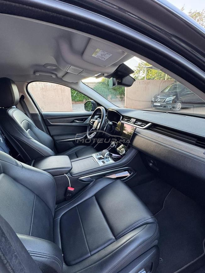 Jaguar F-Pace 2021 avec suivi complet chez Smeia