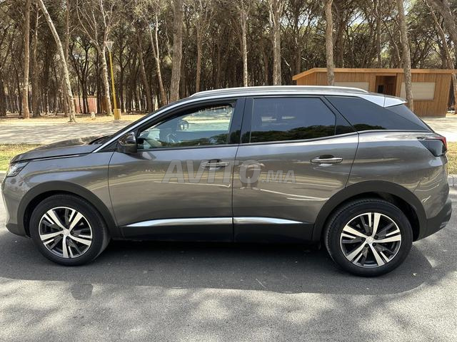 Peugeot 3008 Diesel Automatique 2023 à Larache - 2