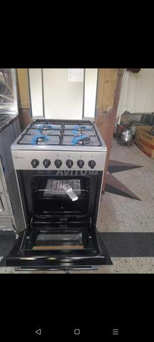 Cuisinière KitchenLux Inox 4 feux gaz puissants et rapides