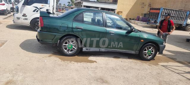 Mitsubishi Lancer Modèle 1997 - 2