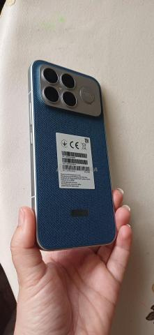 Poco f8 Ultra 16/512 Go - 2