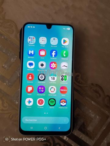 Samsung a16 8 ram. 256go