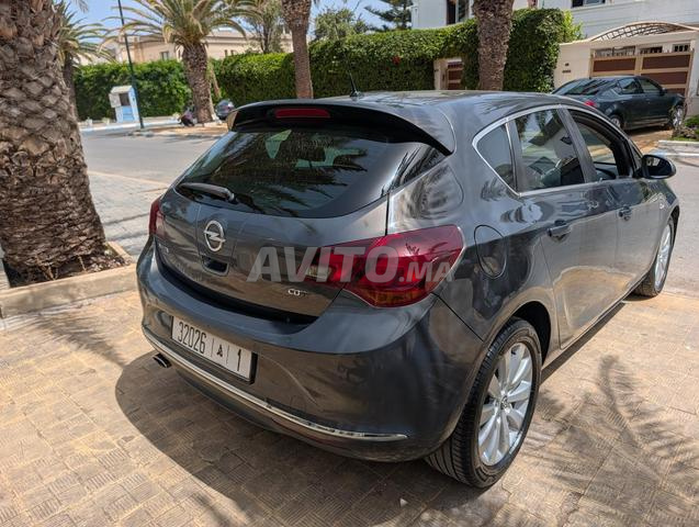 Astra automatique neuve reprise ok - 2