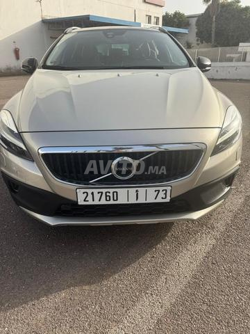 فولفو V40 ديزل أوتوماتيك 2019 بالدار البيضاء - 2