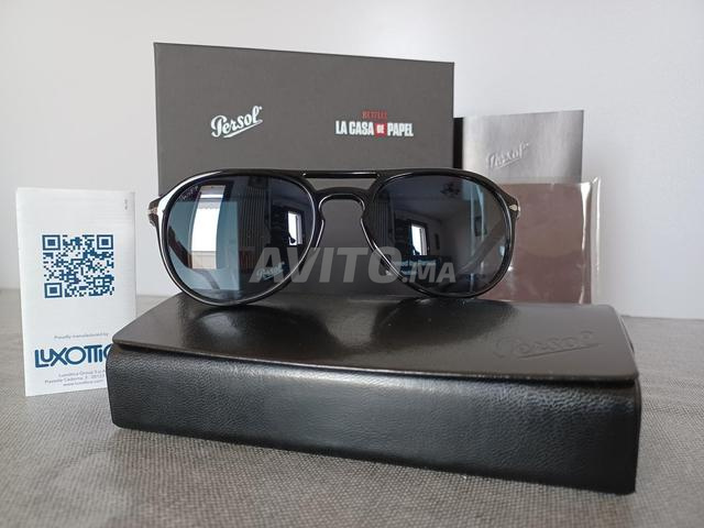 Persol Netflix