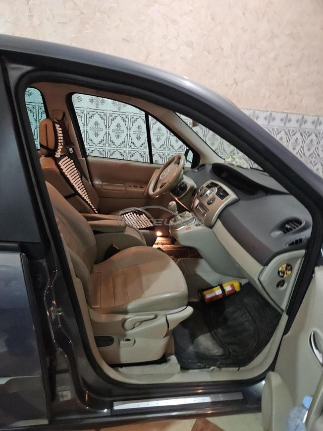 Voiture Renault Scenic 2007 dédouanement 2014 