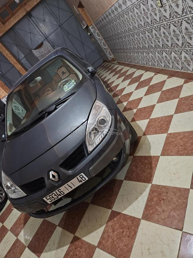 Voiture Renault Scenic 2007 dédouanement 2014 