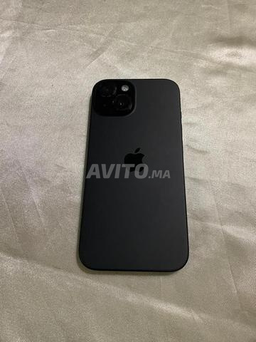 iPhone 15 le numéro sur Avito est uniquement WhatsApp
