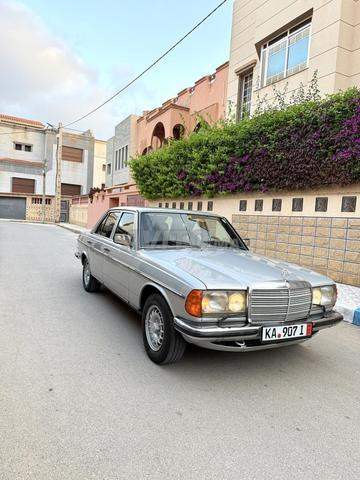 Mercedes-Benz 280 Essence Automatique 1983 à Nador