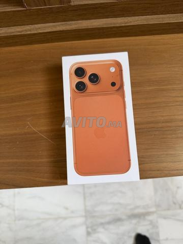 iPhone 17 pro 512 gb état neuf