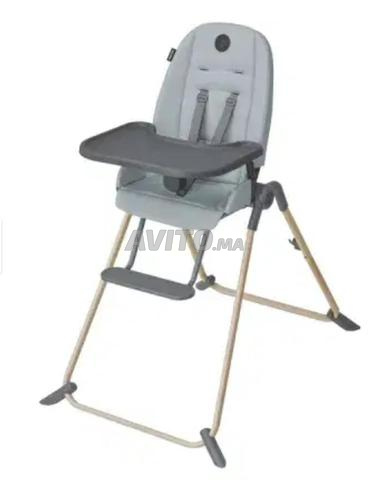 Chaise haute à manger, bon état