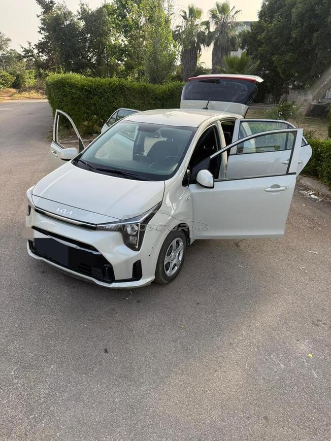 Kia Picanto Essence Automatique 2025 à Larache
