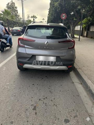 Renault Captur 2022 manuelle 1ère main - 2