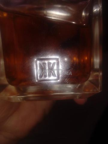 عطور مختلفة وأصلية - 2