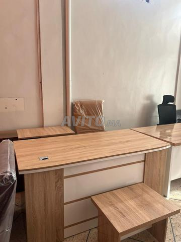 MOBILIER BUREAU AVEC TABLE BASSE
