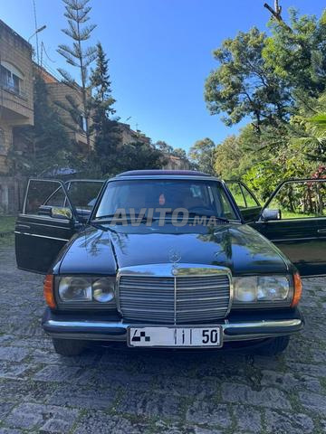 Mercedes Benz 240 - 2