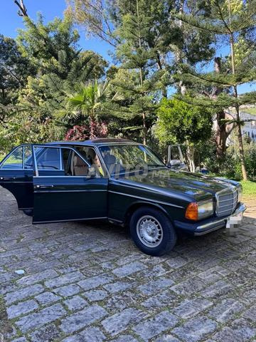 Mercedes Benz 240