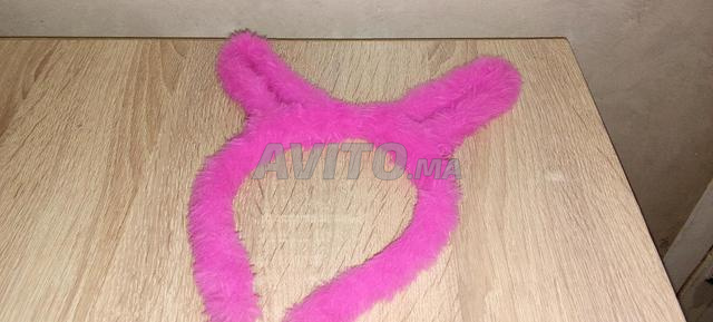 Accessoire pour cheveux en fourrure rose confortable et adapté aux enfants - 2