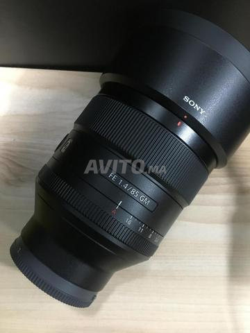 Focale fixe Sony FE 85 mm f1.4 GM état Comme Neuf - 2