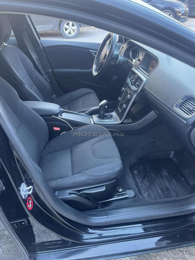Volvo V40 Diesel Manuelle 2017 à Agadir