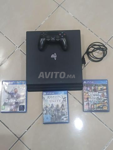 PS4 Pro en ligne 3 CD 1 manette