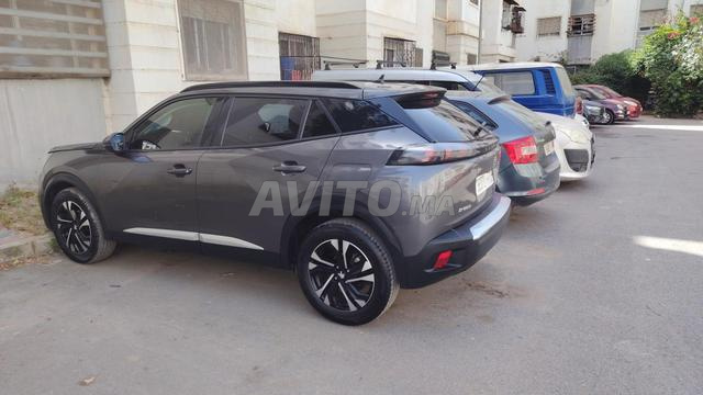 Peugeot 2008 allure businesses 1.6 hdi 130ch