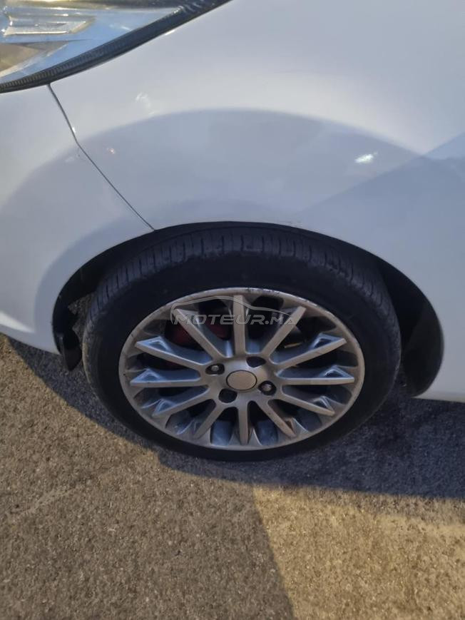 ford fiesta titanium 