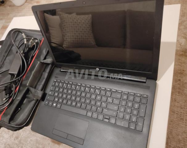 Ordinateur portable HP 15.6 AMD A9 / 4Go RAM / Bon état - 2