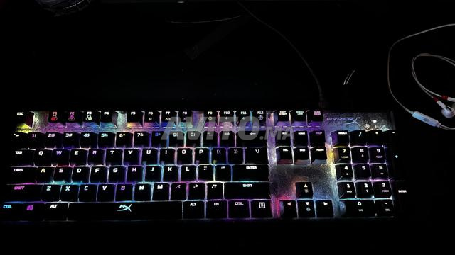 Clavier gamer Hyperx Alloy FPS RGB - 2