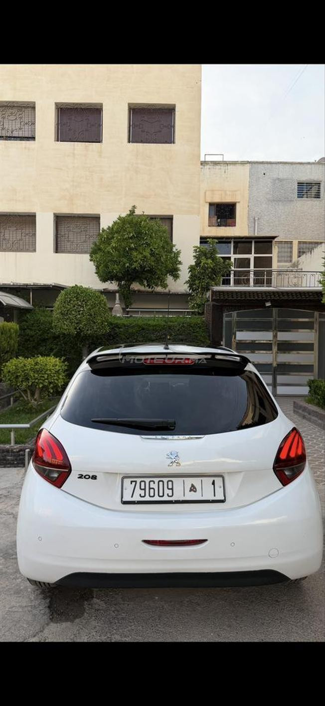 Peugeot 208 Diesel Manuel 2018 à Fès