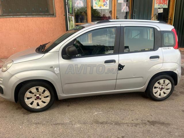 Voiture Fiat Panda 2017 - 2