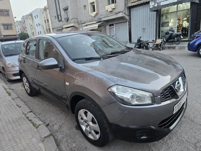 Nissan qashqai diesel 6 chv première main 