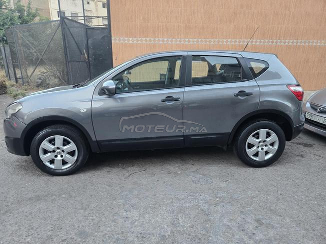 Nissan qashqai diesel 6 chv première main 