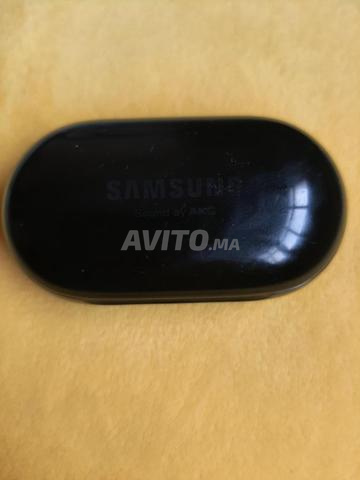 2 Écouteurs Samsung AKG - 2