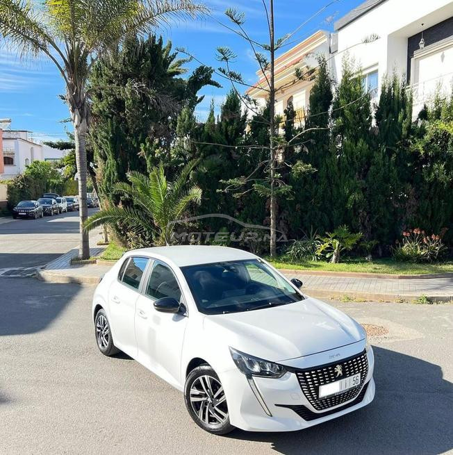 Peugeot 208 Diesel Manuelle 2023 à Casablanca