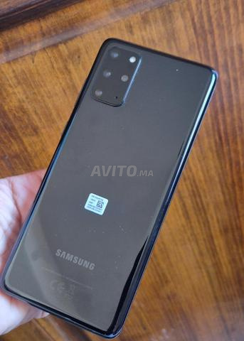 Galaxy S20 plus 8Go/128G/64Mpx comme Neuf  - 2