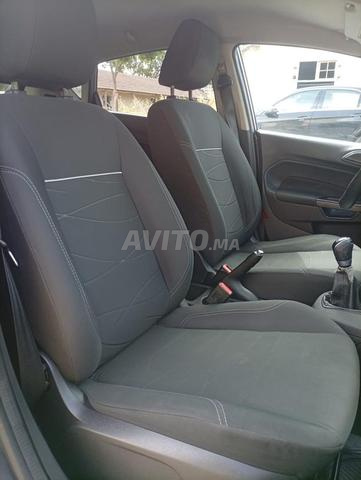 Ford Fiesta Diesel Manuelle 2018 à Casablanca - 2