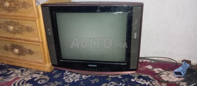 تلفاز من نوع سامسونج samsung