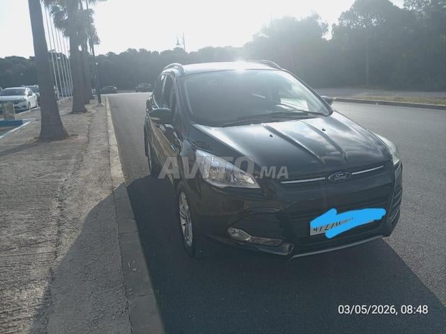 Ford Kuga neuve tout options - 2