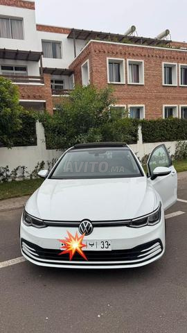Voiture en bon état à vendre, modèle Golf 8