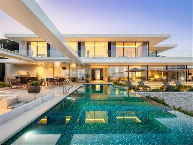 Villa de 1246 m2 - 2
