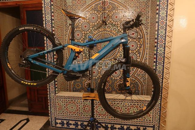 دراجة كهربائية Cube Stereo Hybrid Carbon للبيع