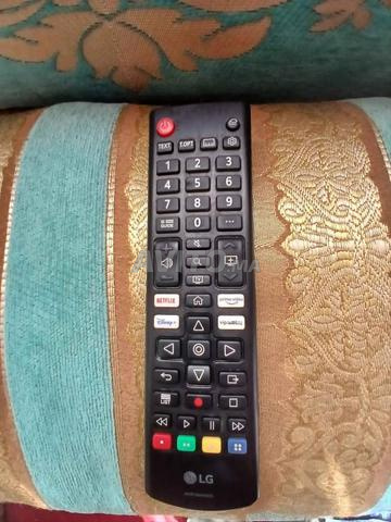 LG Smart TV 32 Modèle 2023 État Neuf - 2